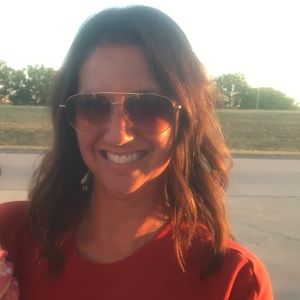 Meet your Posher, Jaclyn